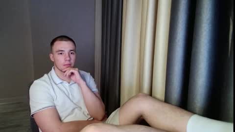 Snapshot of goodmasterpum chatting on 11-04-25, 12:43 Pum online show from 11-04-25, 12:43