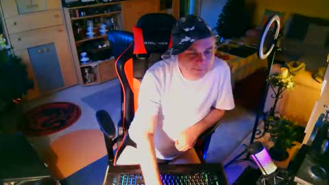 google5001 online show from 06-03-26, 04:04