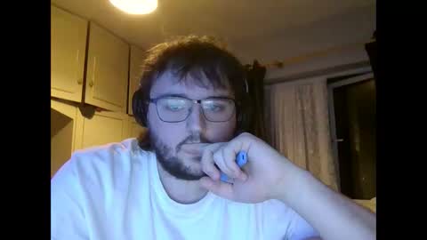 Snapshot of goonerpiggie chatting on 10-12-25, 07:35 goonerpiggie online show from 10-12-25, 07:35