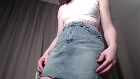 Snapshot of goose_pagoda chatting on 02-17-26, 07:09 Yulia 24 online show from 02-17-26, 07:09