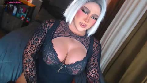 Snapshot of gorgeous_devilxxx chatting on 09-10-25, 03:23 Samantha online show from 09-10-25, 03:23