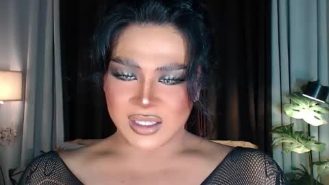 Snapshot of gorgeous_devilxxx chatting on 10-12-25, 03:44 Samantha online show from 10-12-25, 03:44