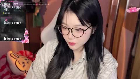 Snapshot of gorgeous_girl33 chatting on 12-20-24, 12:38 gorgeous girl33 online show from 12-20-24, 12:38