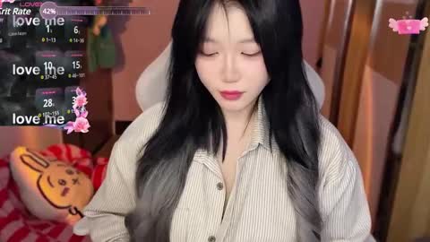 Snapshot of gorgeous_girl33 chatting on 12-20-24, 03:42 gorgeous girl33 online show from 12-20-24, 03:42