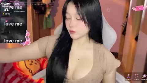 Snapshot of gorgeous_girl33 chatting on 12-23-24, 02:07 gorgeous girl33 online show from 12-23-24, 02:07