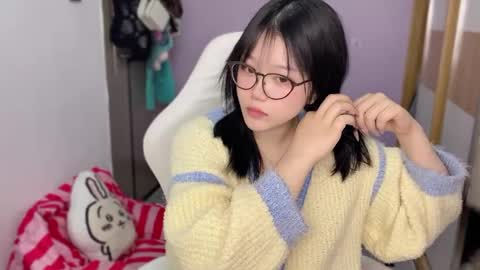 Snapshot of gorgeous_girl33 chatting on 01-01-25, 07:20 gorgeous girl33 online show from 01-01-25, 07:20