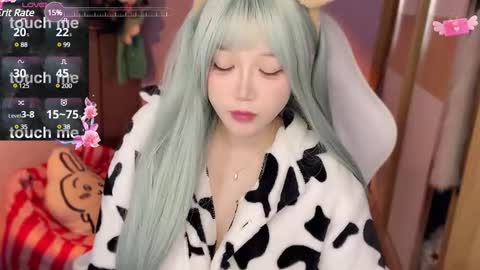 Snapshot of gorgeous_girl33 chatting on 01-02-25, 08:35 gorgeous girl33 online show from 01-02-25, 08:35