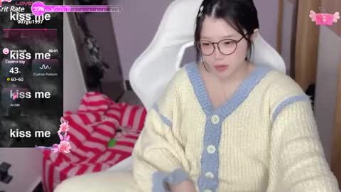 Snapshot of gorgeous_girl33 chatting on 03-07-25, 06:13 gorgeous girl33 online show from 03-07-25, 06:13