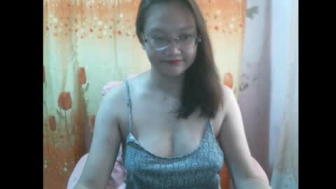 gorgeousmama online show from 10-17-25, 04:37