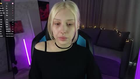 Snapshot of goth__tv chatting on 10-30-25, 08:49 Violeta online show from 10-30-25, 08:49