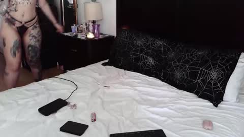 gothbaby305 online show from 04-22-26, 06:31