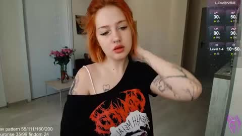 traumfrau Kira angel face devil eyes I SELL A LOT VIDEO IN GALLERY online show from 07-22-26, 07:22