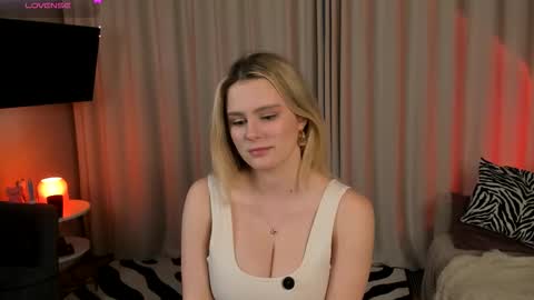 Snapshot of gotta_shine chatting on 03-04-26, 03:18 Mamma Mia online show from 03-04-26, 03:18