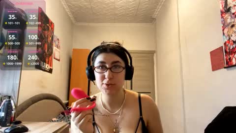 Snapshot of gotta_shine chatting on 03-19-26, 05:50 Mamma Mia online show from 03-19-26, 05:50