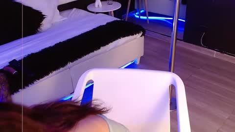 Meredith Alessandra online show from 01-29-25, 04:36