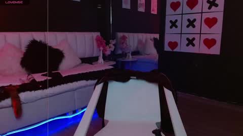 Meredith Alessandra online show from 03-06-25, 04:41