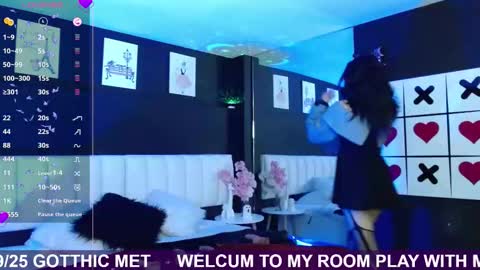 Meredith Alessandra online show from 09-15-25, 04:45