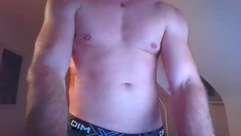 Snapshot of goura2000 chatting on 09-23-25, 09:18 goura2000 online show from 09-23-25, 09:18