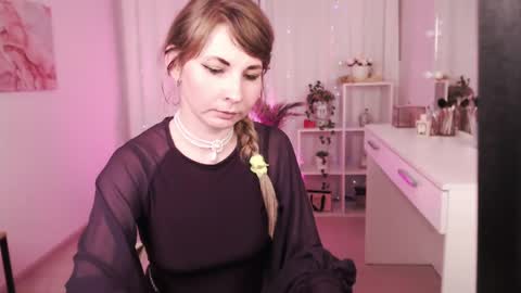 Snapshot of gracelure chatting on 01-15-25, 08:41 Grace online show from 01-15-25, 08:41