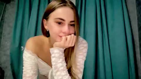 gracetorrezz online show from 11-13-25, 04:28