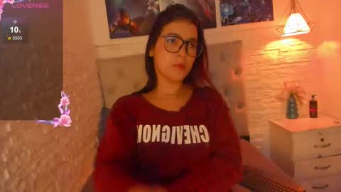 Snapshot of graceymilf999 chatting on 02-18-25, 11:44 Gracey Milf online show from 02-18-25, 11:44