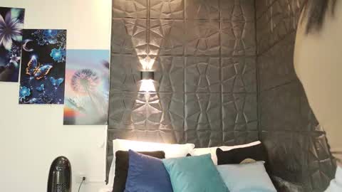 Snapshot of graceymilf999 chatting on 09-17-25, 11:23 Gracey Milf online show from 09-17-25, 11:23