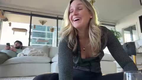 Gracie Mae online show from 02-15-26, 09:55