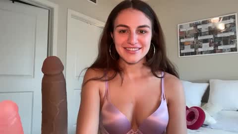 Gracie Smith online show from 09-19-25, 08:31