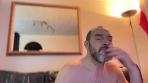 Snapshot of grandmufftwerking chatting on 02-21-26, 10:11 grandmufftwerking online show from 02-21-26, 10:11