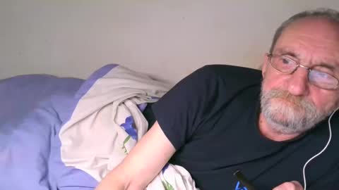 Snapshot of grandpa_mark chatting on 01-17-25, 07:08 Mark online show from 01-17-25, 07:08