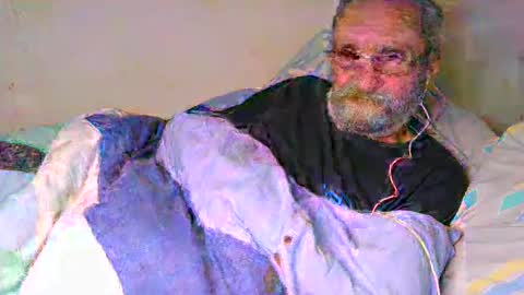 Snapshot of grandpa_mark chatting on 02-05-25, 04:06 Mark online show from 02-05-25, 04:06