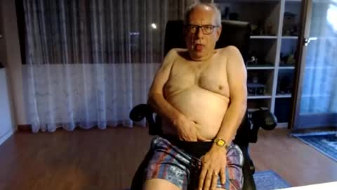 grandpach online show from 07-16-26, 06:41