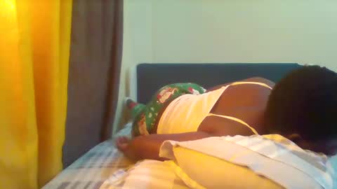 Snapshot of grannylover_ chatting on 02-20-25, 12:36 grannylover_ online show from 02-20-25, 12:36