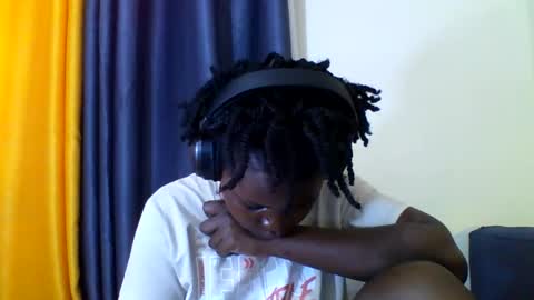 Snapshot of grannylover_ chatting on 09-29-25, 05:12 grannylover_ online show from 09-29-25, 05:12