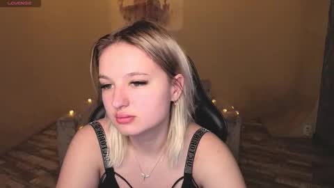 Snapshot of grase_neon chatting on 02-17-26, 08:44 grase_neon online show from 02-17-26, 08:44