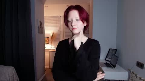 Scarlet online show from 07-17-26, 08:14