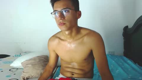 Snapshot of great_sexy_couple chatting on 11-08-25, 11:47 great_sexy_couple online show from 11-08-25, 11:47