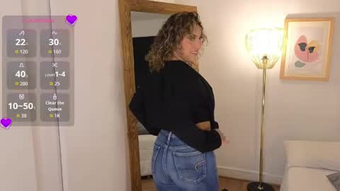 Snapshot of grecia_miller_ chatting on 05-25-26, 12:00 grecia_miller_ online show from 05-25-26, 12:00