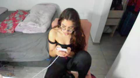 Snapshot of greciaruiz chatting on 05-19-26, 01:22 GreciaRuiz online show from 05-19-26, 01:22
