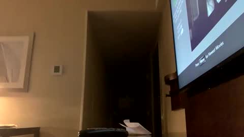 Snapshot of greedyzoo chatting on 10-27-25, 08:07 greedyzoo online show from 10-27-25, 08:07