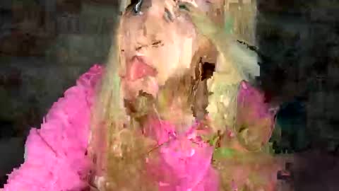 Snapshot of green_eyes_twinkl chatting on 09-29-25, 12:32 Lina 3 online show from 09-29-25, 12:32