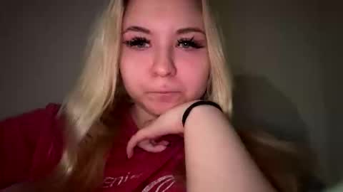 Snapshot of green_eyes_twinkl chatting on 03-16-26, 05:39 Lina 3 online show from 03-16-26, 05:39