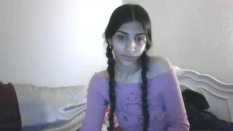 greencheek0 online show from 11-06-25, 02:45