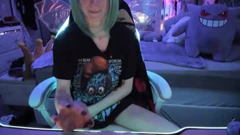 GreenEyedLovexo online show from 11-08-25, 06:13