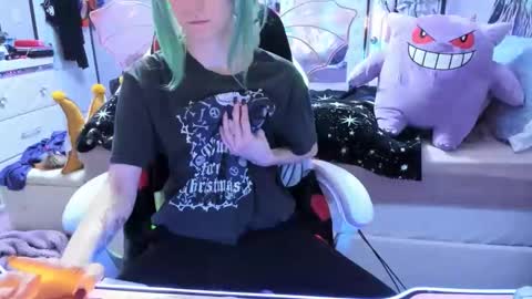 GreenEyedLovexo online show from 11-15-25, 03:04