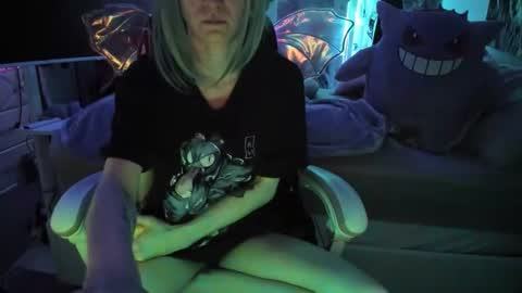 GreenEyedLovexo online show from 04-19-26, 10:47