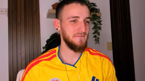 Juan online show from 12-16-25, 12:04