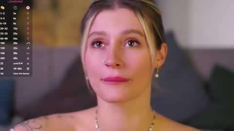 Kelly online show from 04-15-26, 02:24