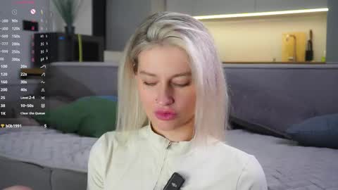 Kelly online show from 05-18-26, 01:50