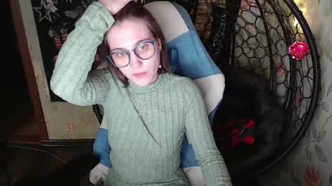 Snapshot of greenwitch9 chatting on 04-30-26, 10:10 Lina online show from 04-30-26, 10:10